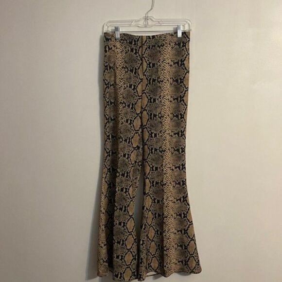 Zara Snakeskin Wide legs pants, size XSmall - Picture 1 of 3
